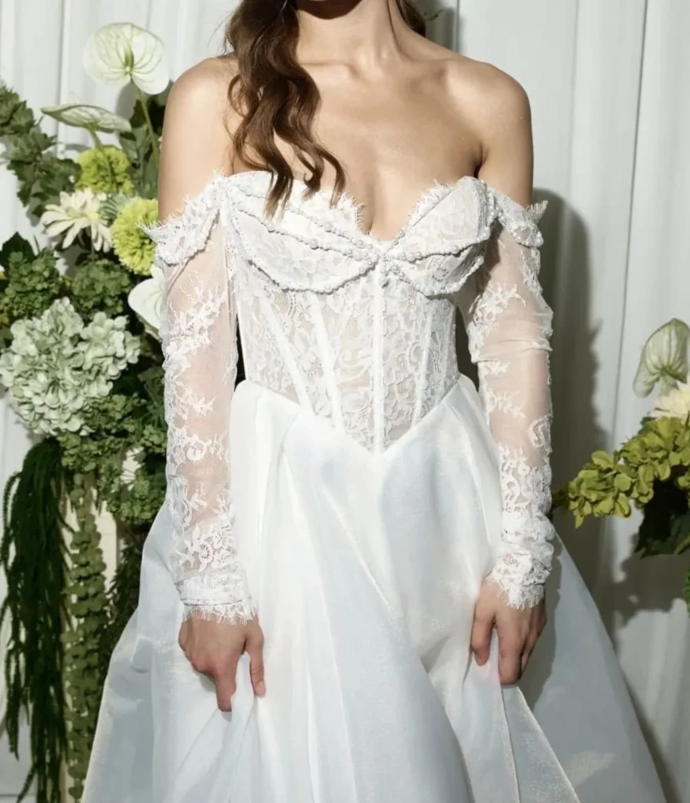 Свадебное платье А-силуэт, 44